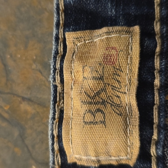BKE Starlite Stretch 28 /33 1/2  Bootcut Jeans - Picture 6 of 7